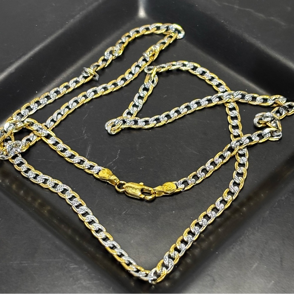 Elegant Gold Tone and Silver Tone Chain Necklace
